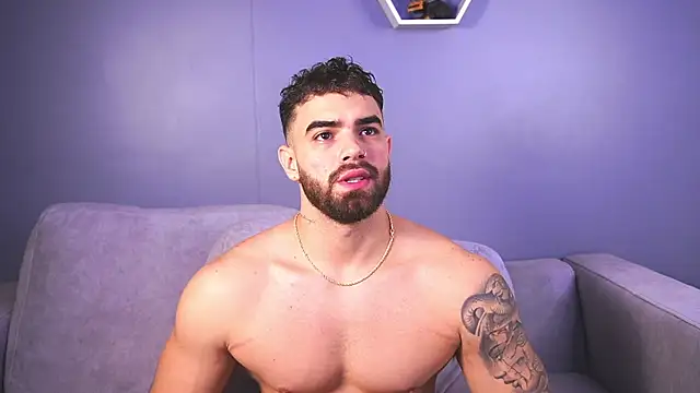 Snapshot of Paul_Phoenix chatting on October 30, 7:25 pm Paul Phoenix online show from October 30, 7:25 pm