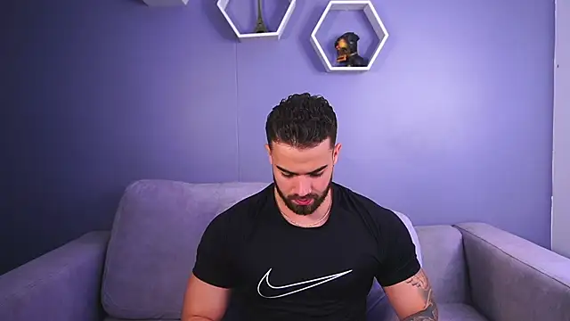 Snapshot of Paul_Phoenix chatting on November 17, 7:52 pm Paul Phoenix online show from November 17, 7:52 pm