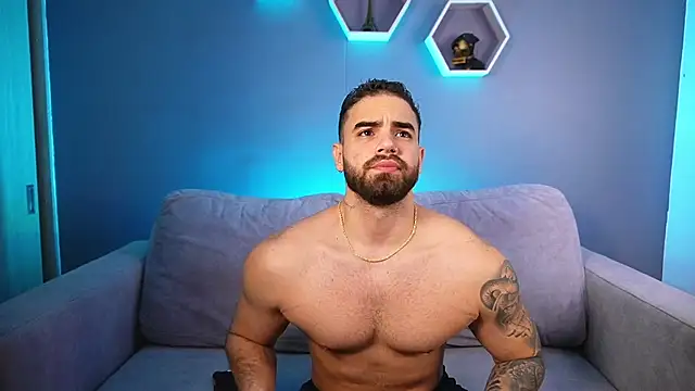 Snapshot of Paul_Phoenix chatting on January 5, 6:44 pm Paul Phoenix online show from January 5, 6:44 pm