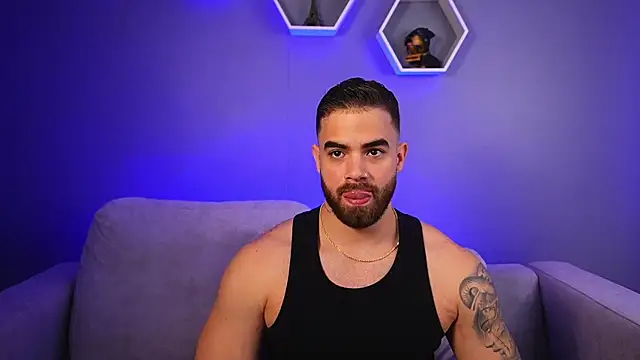 Snapshot of Paul_Phoenix chatting on January 9, 6:53 pm Paul Phoenix online show from January 9, 6:53 pm