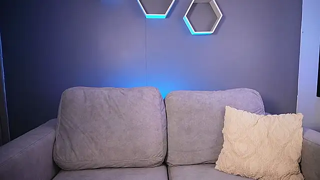 Paul Phoenix online show from February 12, 9:54 pm