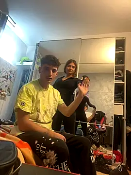 Snapshot of piccolaflo chatting on September 26, 7:29 pm piccolaflo online show from September 26, 7:29 pm