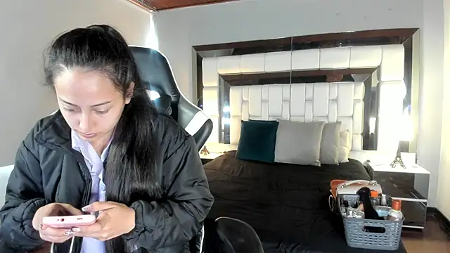 Adhara7 online show from October 21, 6:30 pm