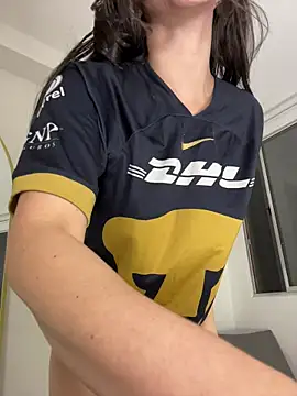 karinasantos  online show from February 10, 10:41 am