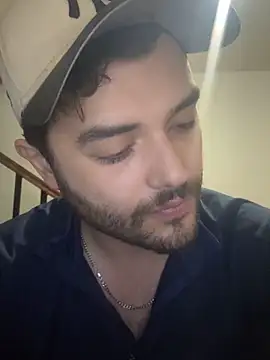 Snapshot of acmello83 chatting on March 18, 6:16 am acmello83 online show from March 18, 6:16 am