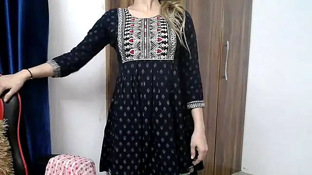 niya-cute online show from October 26, 10:25 pm