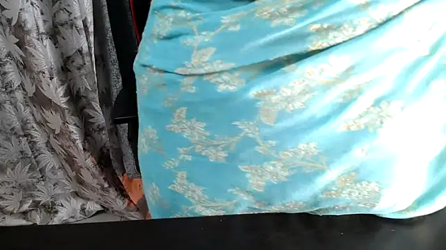 niya-cute online show from December 14, 12:10 pm