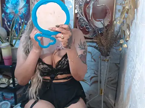 tshot izzy 88 online show from October 5, 5:39 am