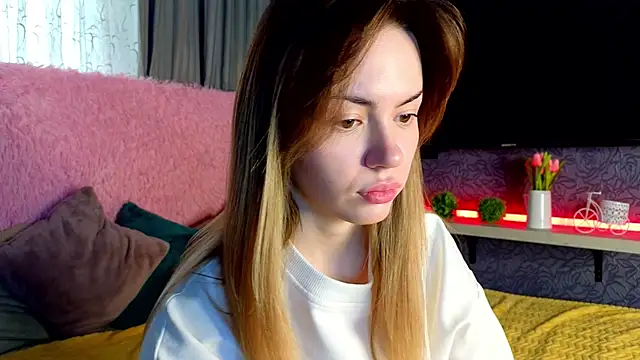 telari0l0ve online show from January 8, 8:38 am