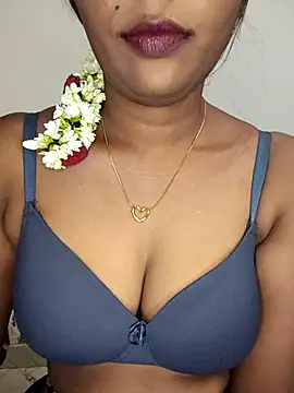 Tamil kavinila online show from November 30, 4:05 am