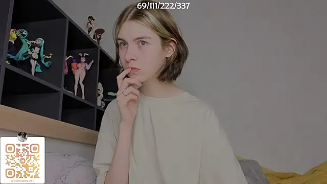 Snapshot of bertamimi chatting on September 24, 5:38 pm bertamimi online show from September 24, 5:38 pm