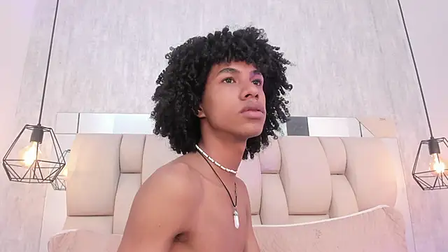 Snapshot of Johan_gz_ chatting on September 20, 11:44 am Johan gz online show from September 20, 11:44 am