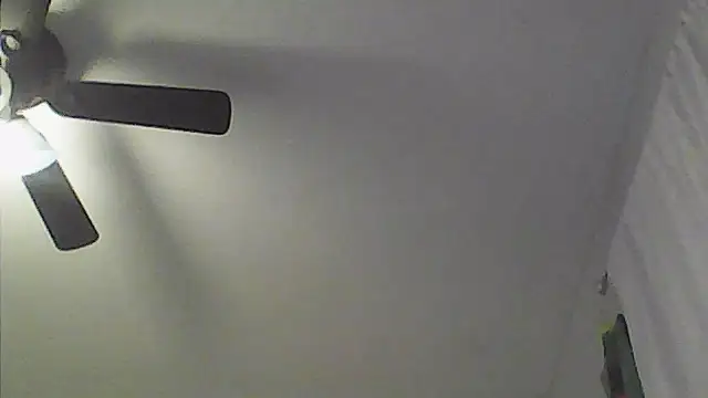 sarahkat86 online show from April 9, 11:43 pm