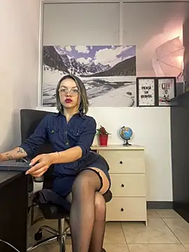 Ariagh  online show from April 5, 7:33 pm