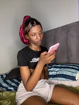 Trans fairy online show from April 13, 11:21 pm