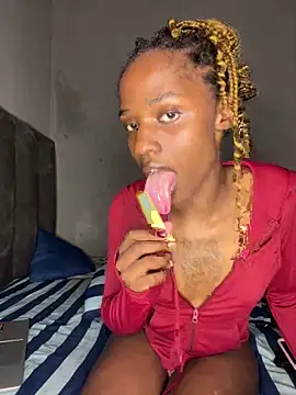 Trans fairy online show from May 18, 9:53 pm