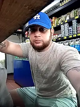 Catire10  online show from October 15, 1:44 pm