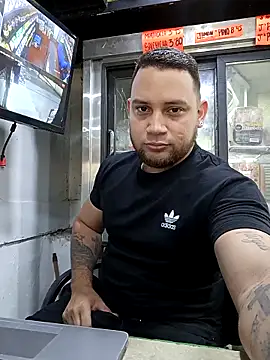 Catire10  online show from December 13, 8:36 pm