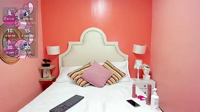 little lemmons  online show from October 24, 7:43 pm