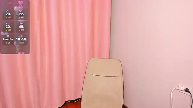 Snapshot of yoi_mika chatting on October 10, 2:21 am yoi mika online show from October 10, 2:21 am