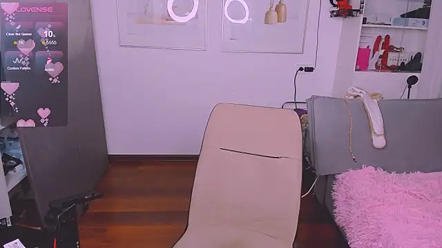 yoi mika online show from January 7, 9:06 pm