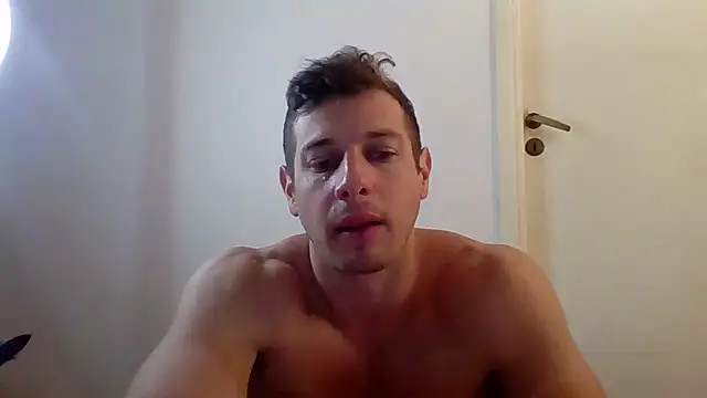 luca23millo90 online show from September 17, 3:52 am