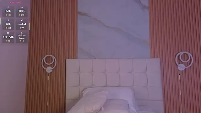 mia 2406  online show from October 5, 10:18 pm