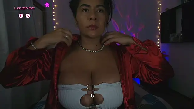 samanthahut1 online show from October 18, 1:19 am