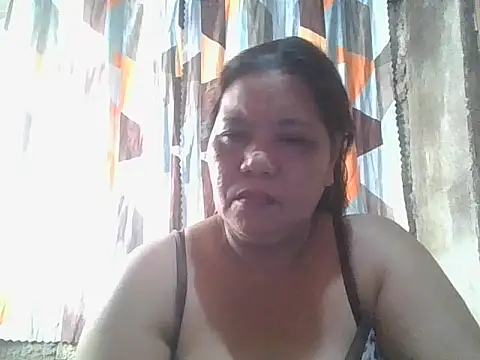 Snapshot of xxbernxxx chatting on January 7, 12:24 am xxbernxxx online show from January 7, 12:24 am