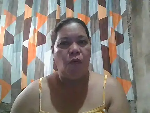 Snapshot of xxbernxxx chatting on February 16, 5:36 am xxbernxxx online show from February 16, 5:36 am