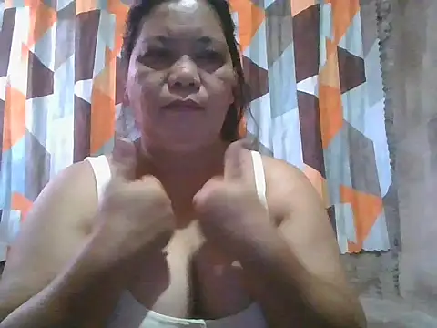 Snapshot of xxbernxxx chatting on March 24, 12:26 am xxbernxxx online show from March 24, 12:26 am