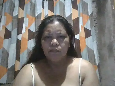 Snapshot of xxbernxxx chatting on April 7, 10:15 am xxbernxxx online show from April 7, 10:15 am