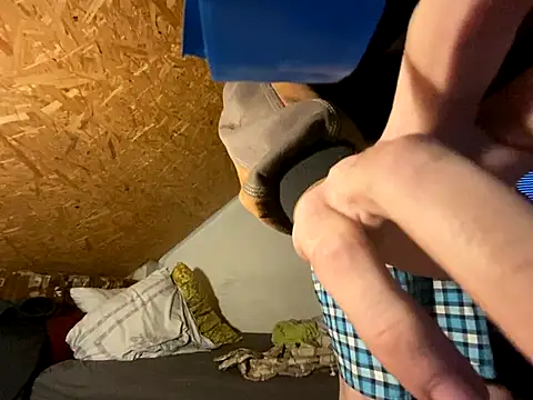 Salon1986 online show from September 25, 5:11 am