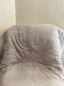 veilofstrength online show from March 28, 11:10 am