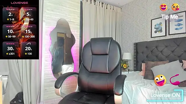 sweet  vanessa1 online show from September 23, 3:31 am