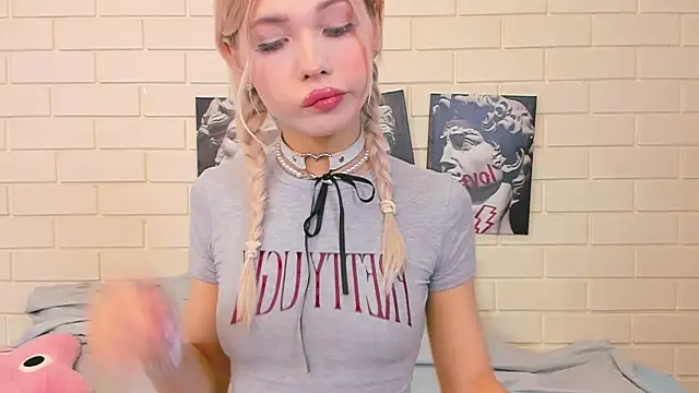 Blondy Fina online show from October 19, 4:46 am