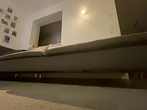 Snapshot of Honeymoon1985 chatting on February 14, 9:44 pm Honeymoon1985 online show from February 14, 9:44 pm