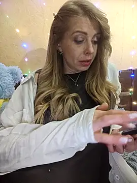 Snapshot of zarik66606 chatting on September 18, 6:43 pm zarik66606 online show from September 18, 6:43 pm