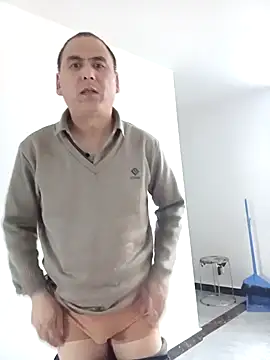 CWQ123 online show from March 13, 1:45 am