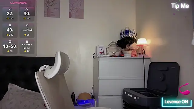 lelasohna online show from March 27, 10:15 am