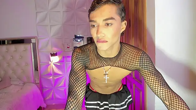 Wyatt Rose online show from November 30, 4:05 am