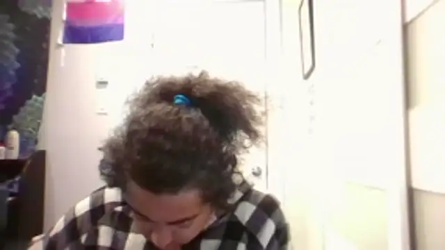 Snapshot of Bilover69 chatting on February 5, 5:56 am Bilover69 online show from February 5, 5:56 am