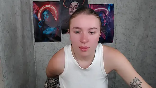 JuliaTopp  online show from September 15, 7:36 pm