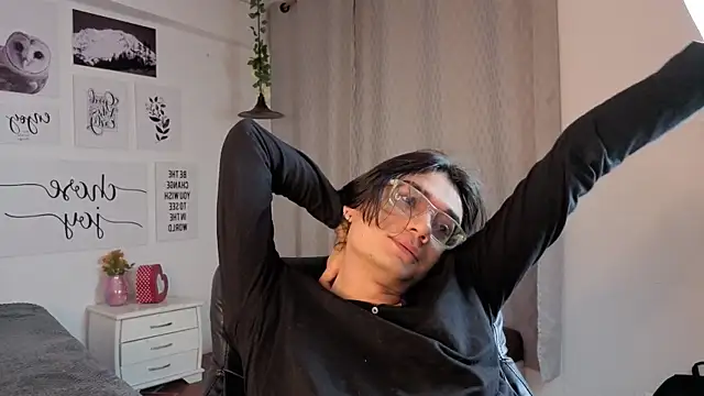 davoxer online show from November 29, 3:42 am