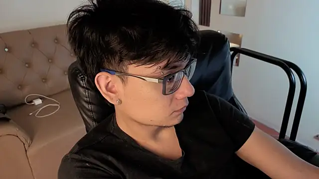 davoxer online show from April 17, 3:09 am