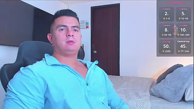 Snapshot of RJBarto chatting on February 18, 3:41 pm RJBarto online show from February 18, 3:41 pm