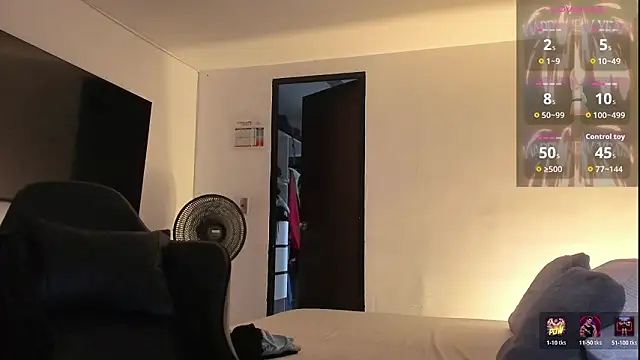 Snapshot of RJBarto chatting on February 24, 11:52 am RJBarto online show from February 24, 11:52 am