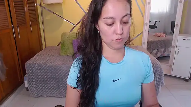 Snapshot of shirleyrojas chatting on October 28, 8:00 pm shirleyrojas online show from October 28, 8:00 pm