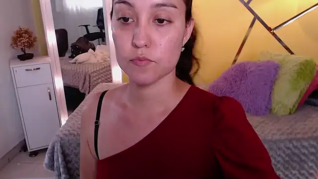 Snapshot of shirleyrojas chatting on November 19, 7:36 pm shirleyrojas online show from November 19, 7:36 pm