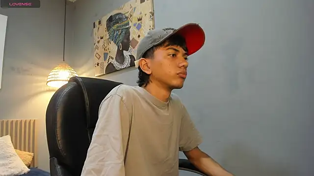 markbowie online show from April 3, 1:53 pm